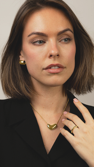 Veyna Necklace