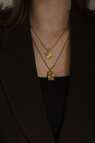 Solea Necklace Round
