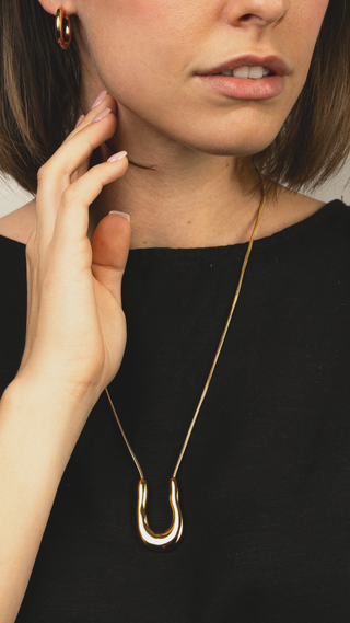 Uno Necklace