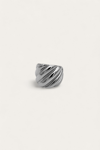 Vaela Ring